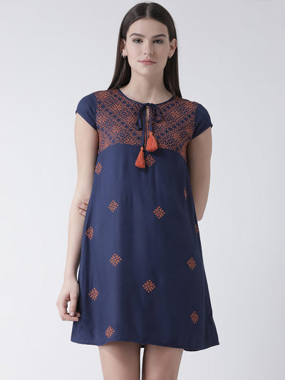 Women'S Dress With Embroidery At Yoke Part