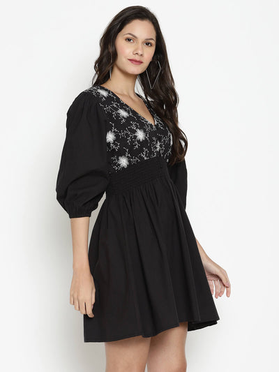 Eco Women'S V-Neck Dress With All Over Embroidery On Yoke