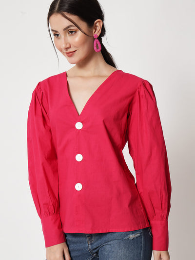V-neck shirt with statement buttons