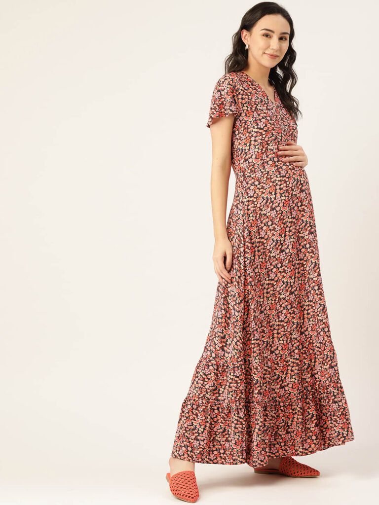 Feel Happy And Confident In Floral Dressost Preganancy